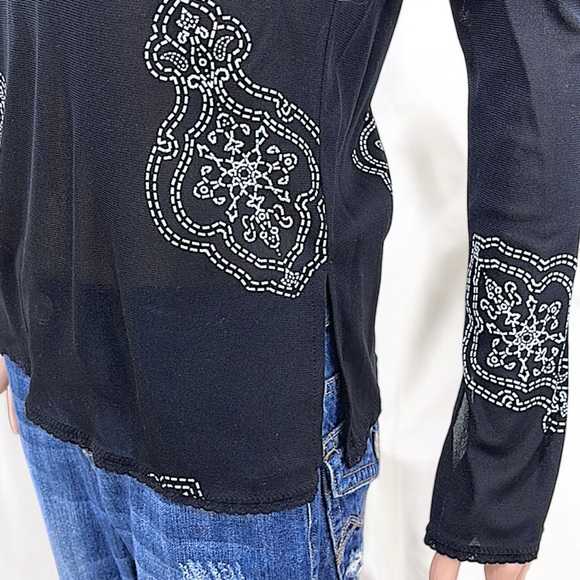 Kenneth Cole Black Mandala Print Long Sleeve Mesh Tunic - Picture 6 of 16